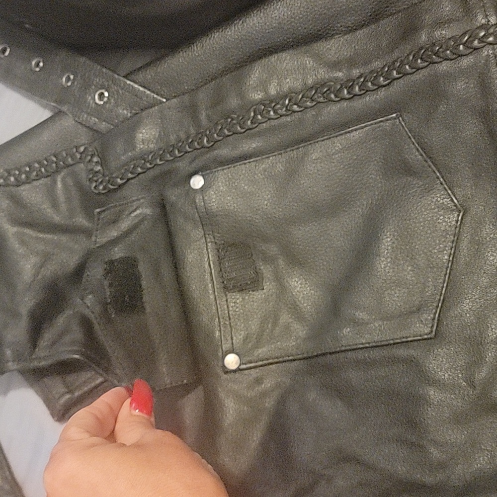 Leather Chaps - Picture 5 of 7
